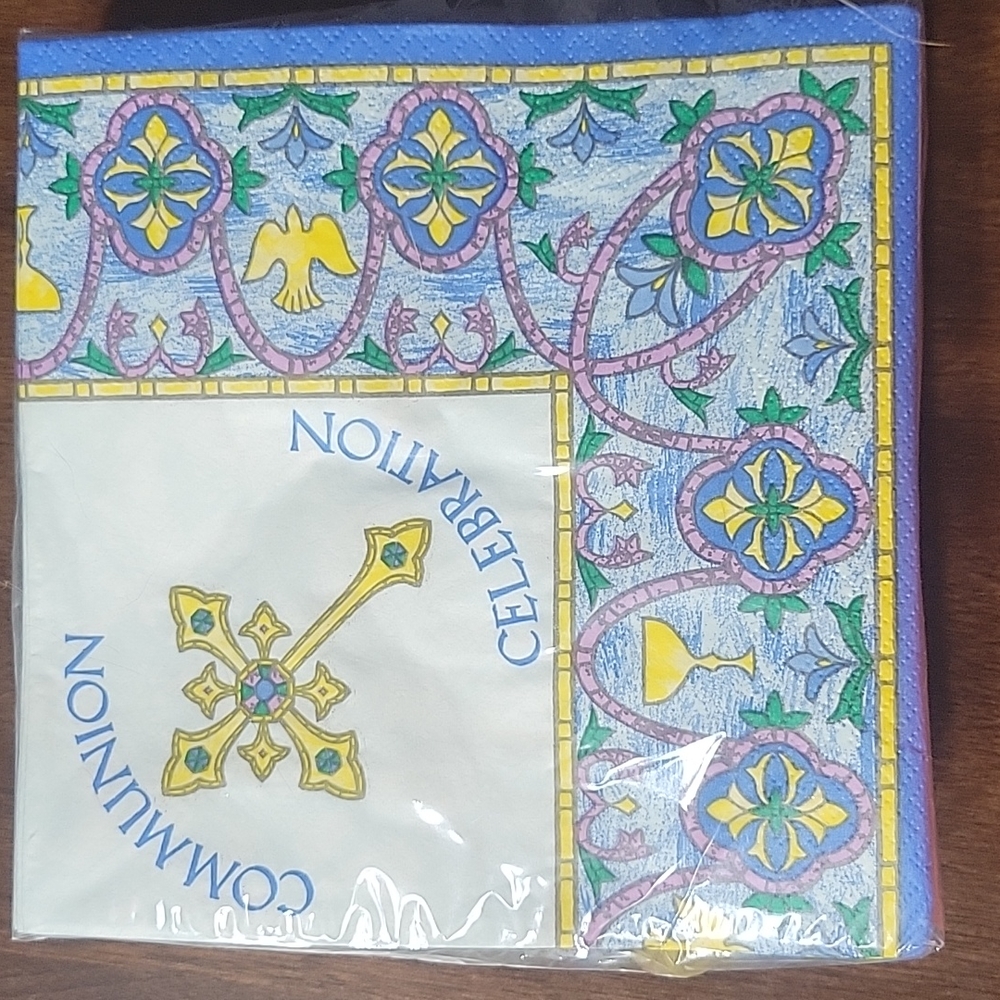 ⭐️💲2️⃣ ⭐️ NEW- Stained Glass Blue Communion Celebration Luncheon Napkins Pkg 36